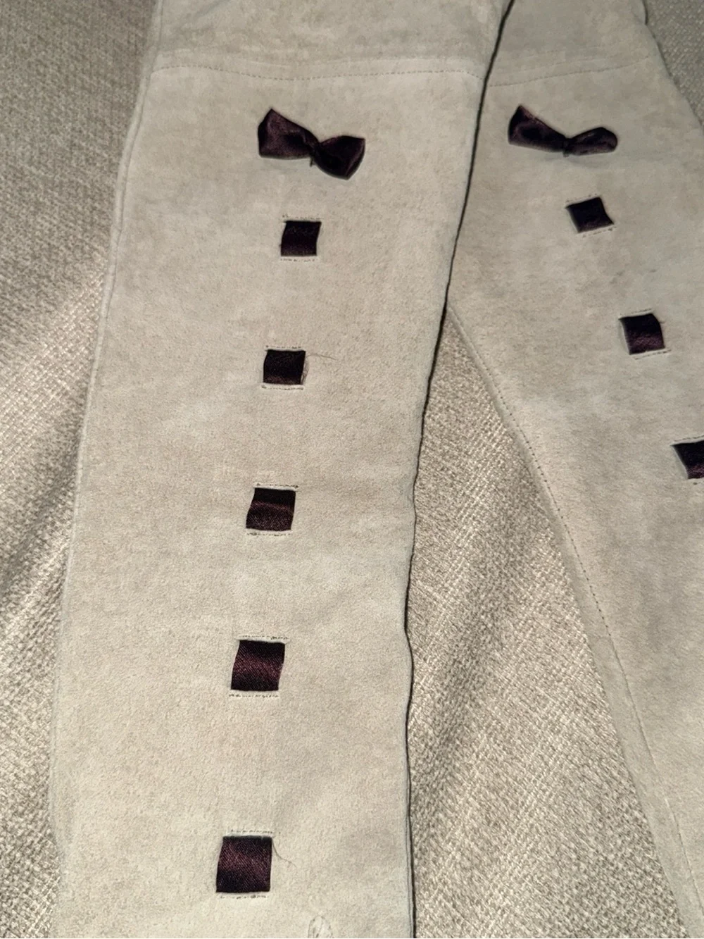 Vintage Style Long Cream Suede Leather Dress Opera Gloves SIZE M/L EUC.